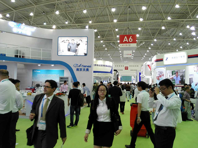 CMEF武汉 (3).jpg